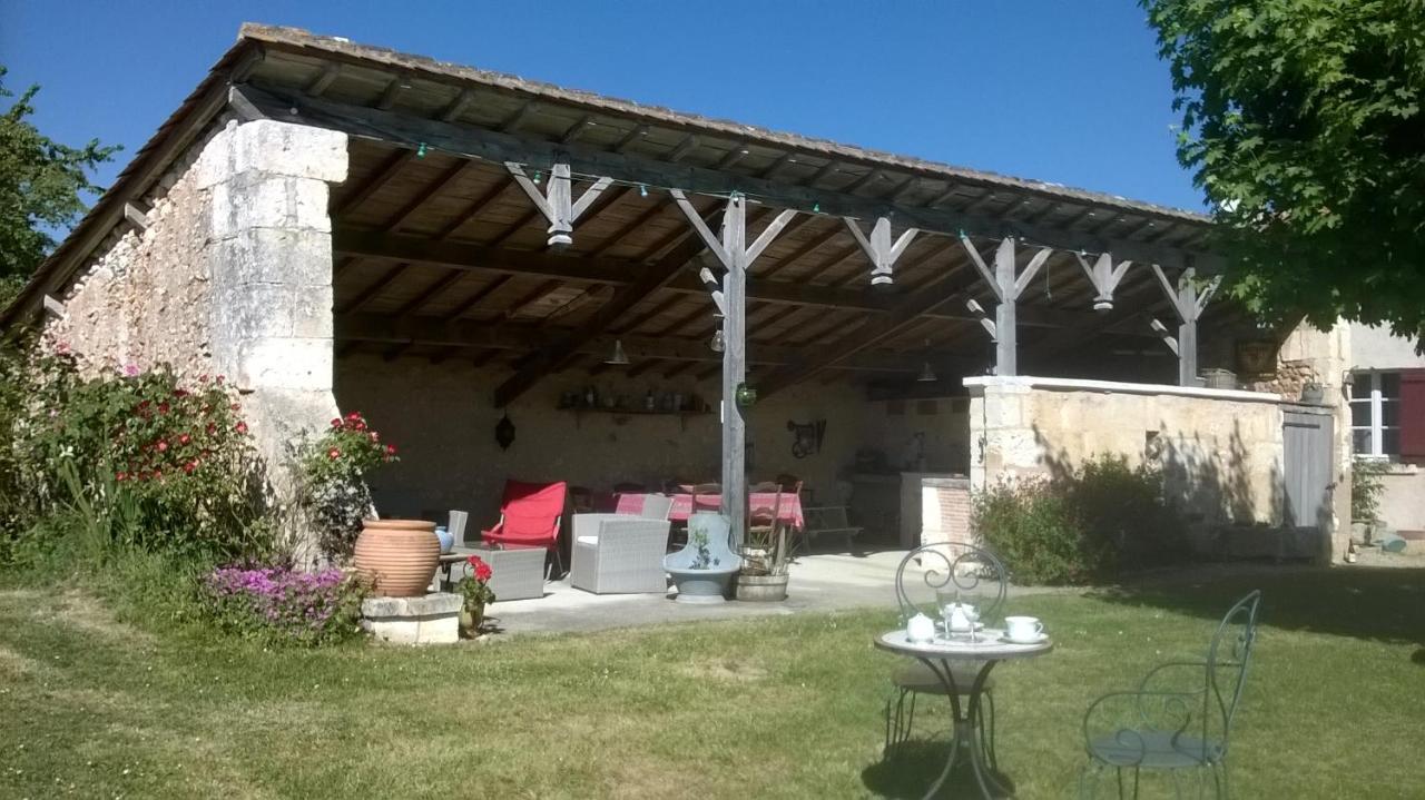 lembaudie Saint-Privat-des-Prés Exterior foto